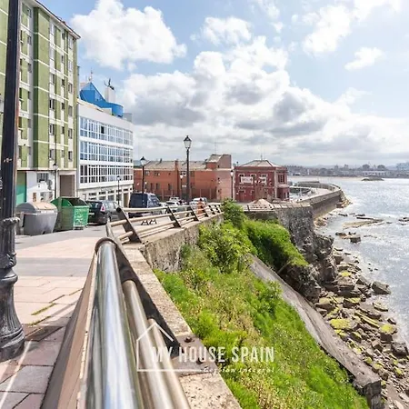 Myhousespain - Piso En Cimadevilla Junto Al Mar ヒホン